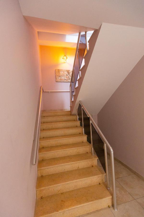Hotel Triada Fushe-Kruje